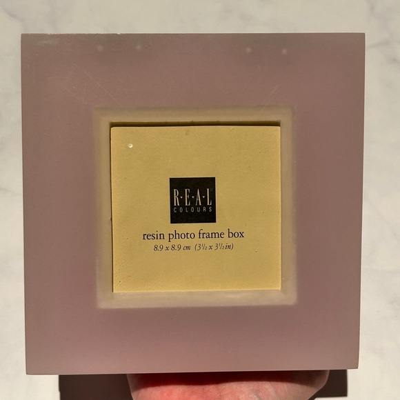 Resin Photo Box - Picture 3 of 15